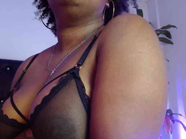 Kathie-kors00 webcam