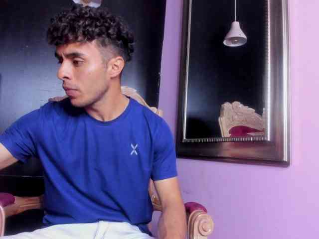 X-Hache-X Live Webcam on BongaCams
