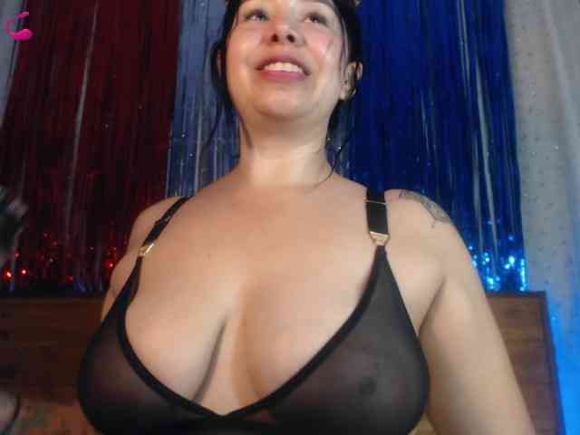 ValeriaKaur webcam