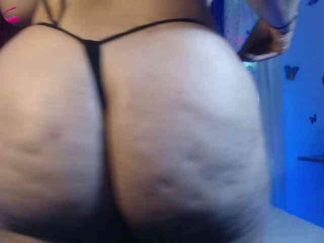 ValeriaKaur webcam