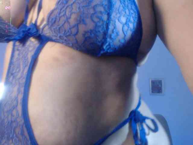 ValeriaKaur webcam