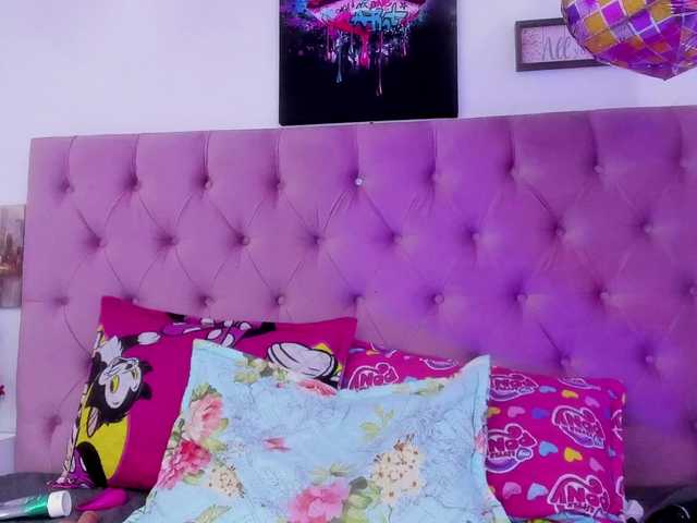 Aily-star's BongaCams show and profile