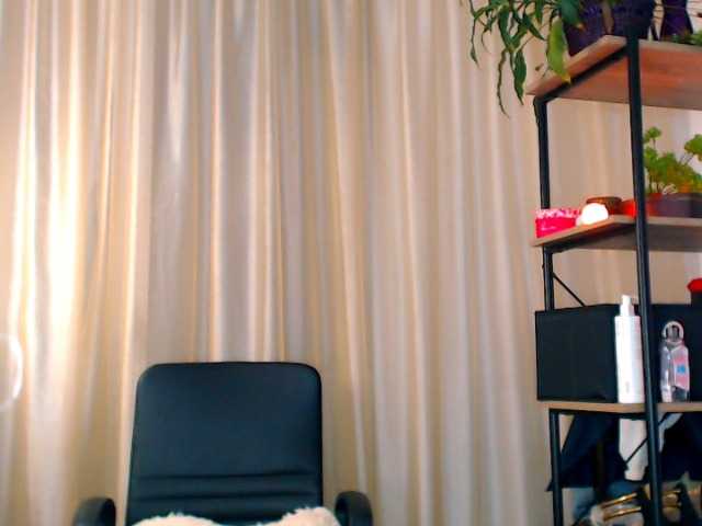 Sex chat gratuit in direct cu Alexandrawoow pe BongaCams