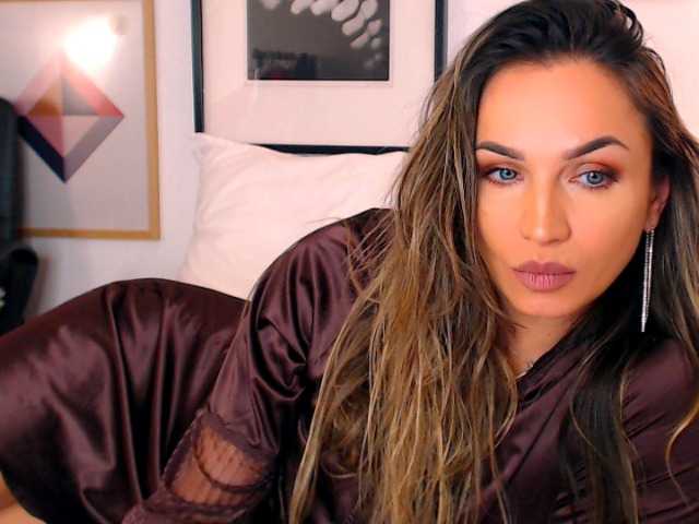 Sex chat gratuit in direct cu Alexandrawoow pe BongaCams