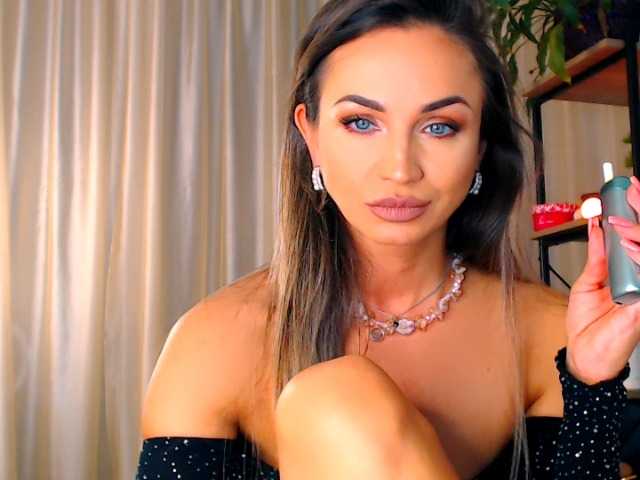 Sex chat gratuit in direct cu Alexandrawoow pe BongaCams