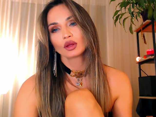 Alexandrawoow's BongaCams show and profile