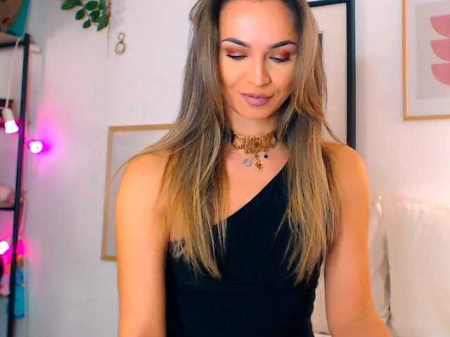 Alexandrawoow's BongaCams show and profile