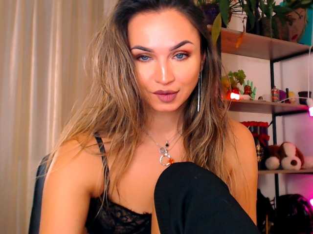 Sex chat gratuit in direct cu Alexandrawoow pe BongaCams