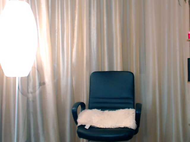 Sex chat gratuit in direct cu Alexandrawoow pe BongaCams