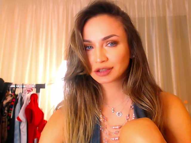 Alexandrawoow's BongaCams show and profile