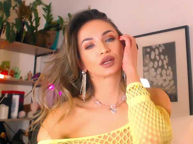 Alexandrawoow's BongaCams show and profile