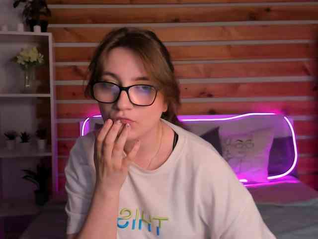 Tararyannn webcam