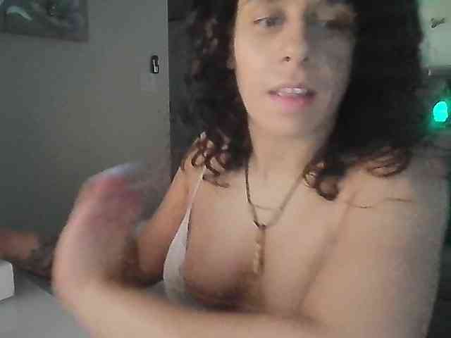 NativeAmericanSeductress webcam