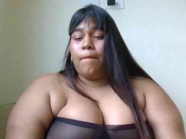 NayaraHanni1 webcam