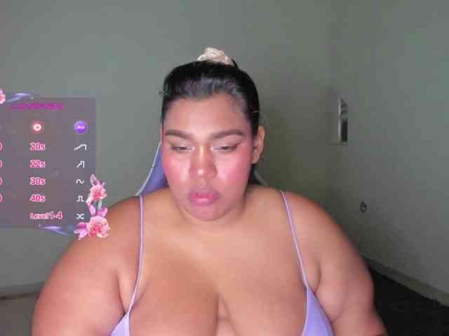 NayaraHanni1 webcam