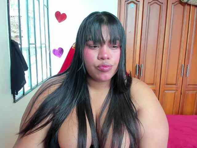 NayaraHanni1 webcam