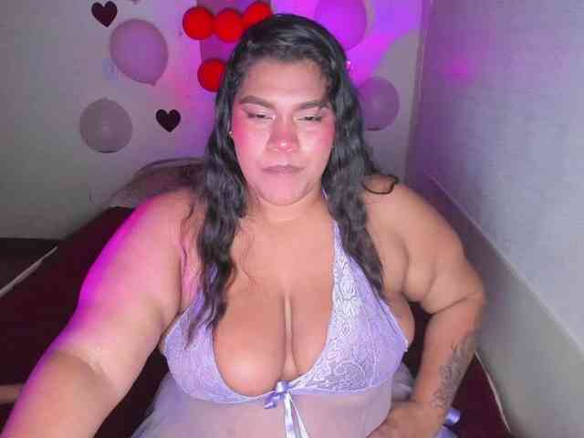 NayaraHanni1 webcam