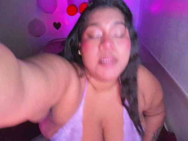 NayaraHanni1 webcam
