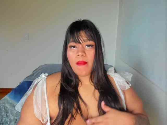 NayaraHanni1 Live Webcam on BongaCams
