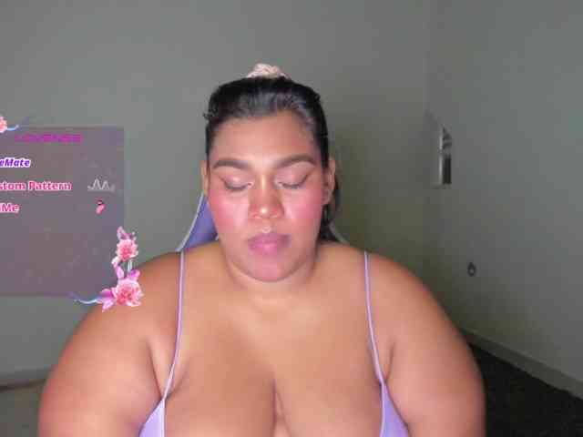 NayaraHanni1 webcam