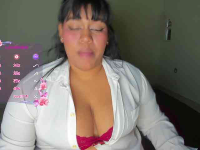 NayaraHanni1 webcam
