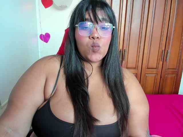 NayaraHanni1 webcam