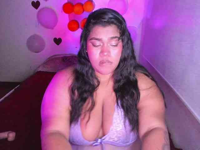 NayaraHanni1 webcam