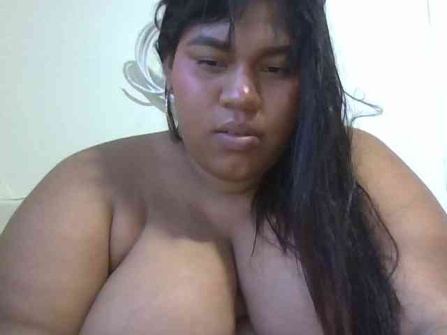 NayaraHanni1 webcam