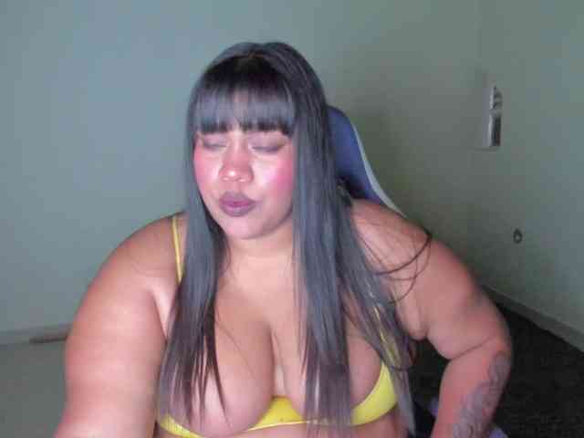 NayaraHanni1 webcam