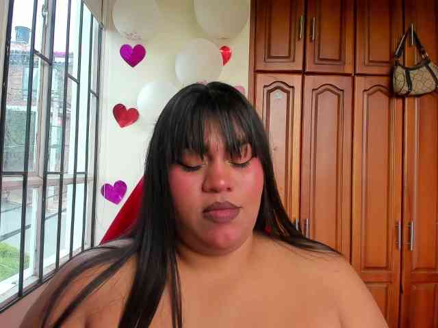 NayaraHanni1 NayaraHanni1