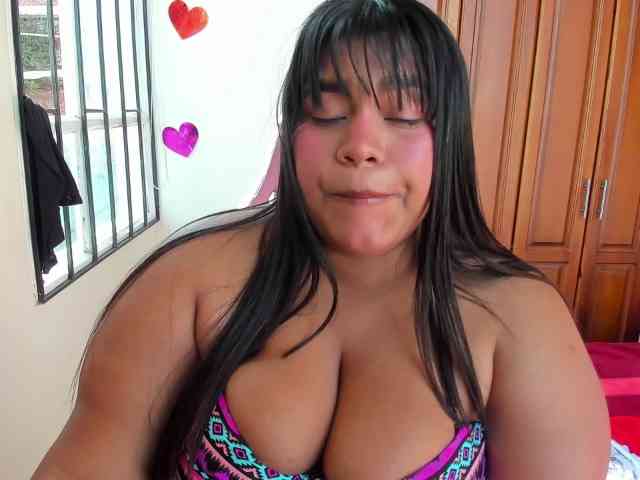 NayaraHanni1 NayaraHanni1