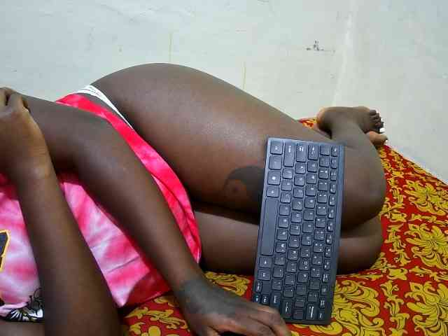 creamy-squirter webcam