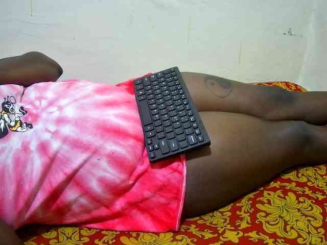 creamy-squirter webcam
