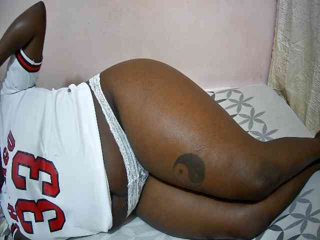 creamy-squirter webcam