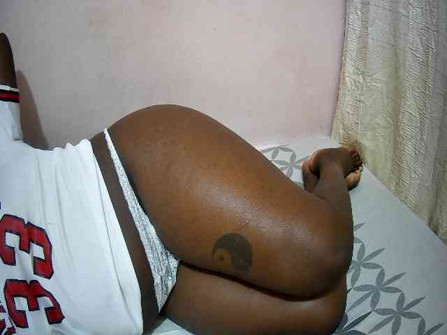 creamy-squirter webcam