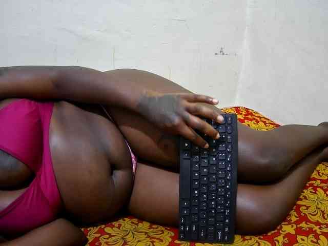 creamy-squirter webcam