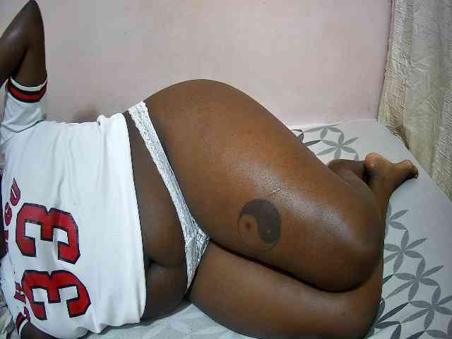 creamy-squirter webcam