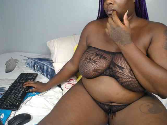 creamy-squirter webcam