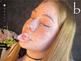 Roxy-Sunny Porn Show