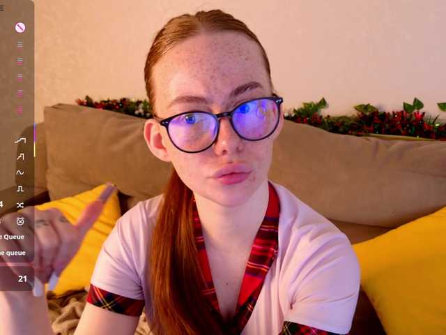 Roxy-Sunny's BongaCams show and profile