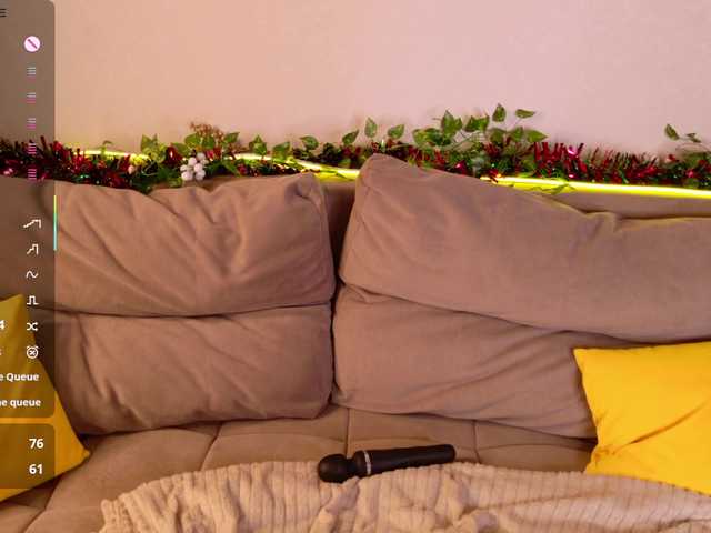 Roxy-Sunny's BongaCams show and profile