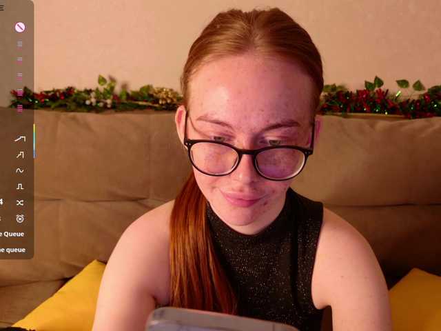 Roxy-Sunny's BongaCams show and profile