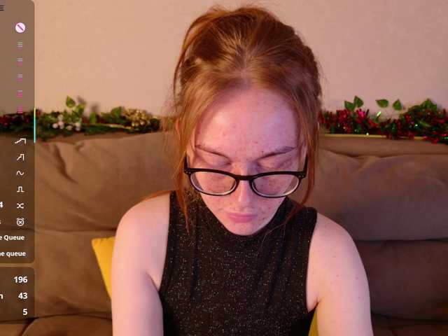 Roxy-Sunny's BongaCams show and profile