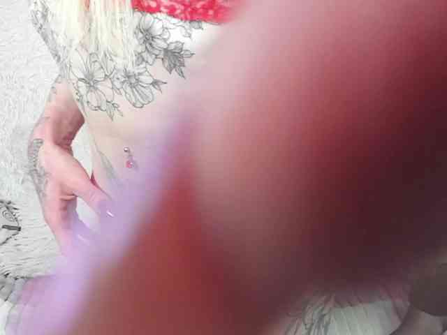 yourkrissnew1 Live Webcam on {site_name}