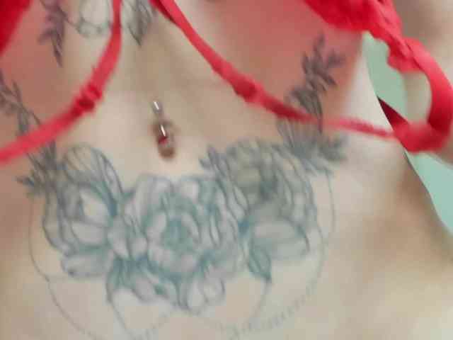yourkrissnew1 Live Webcam on BongaCams