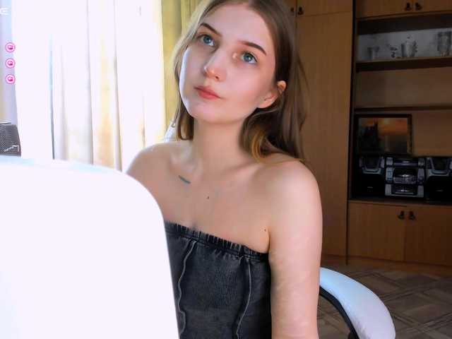 kikiiimorazzz's BongaCams show and profile