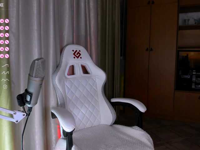 kikiiimorazzz's BongaCams show and profile