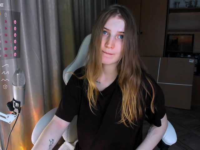 kikiiimorazzz's BongaCams show and profile