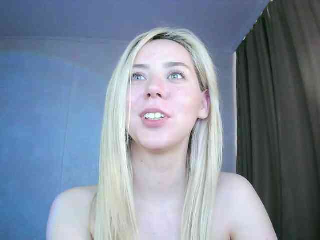 Lulu-Mariette Live Webcam on BongaCams