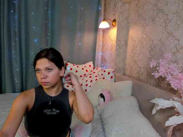 KylieDaHatton webcam
